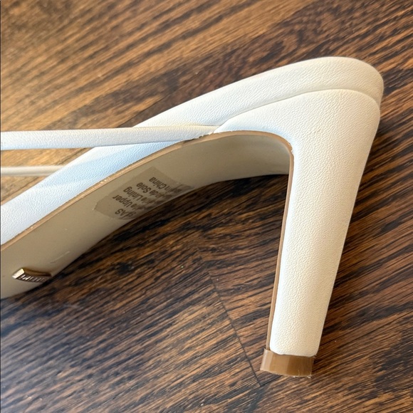 Billini Silas Heels White size 7